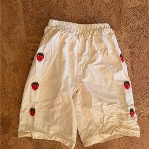 Cream Shorts with Strawberry Embroidery
